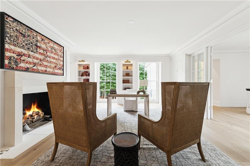 Tuxedo Park - Residential