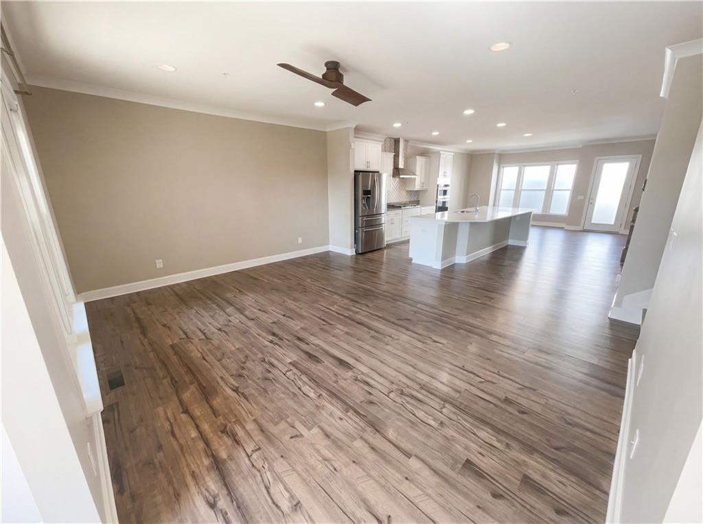 2154 Hinton Drive SE