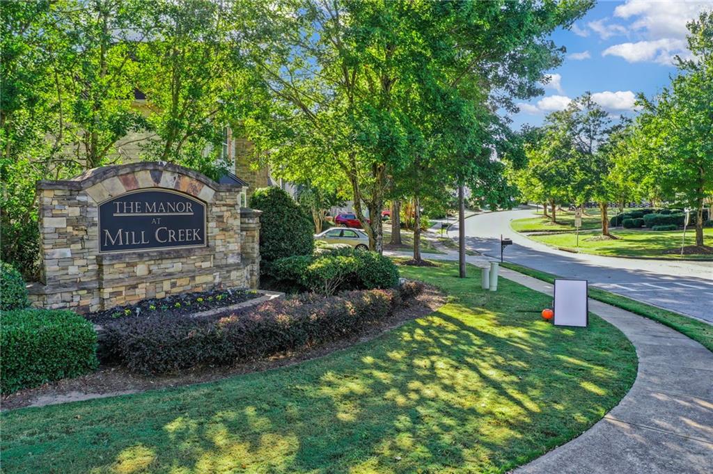 Manor at Mill Creek - Residential