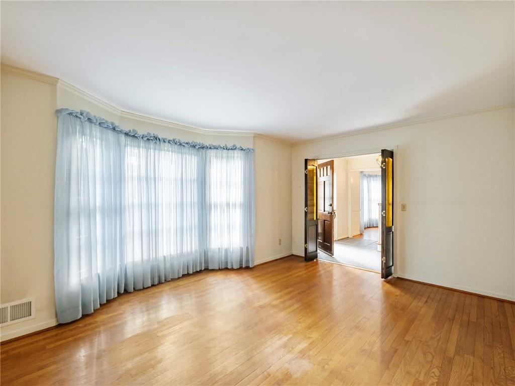 654 Grove Parkway SE