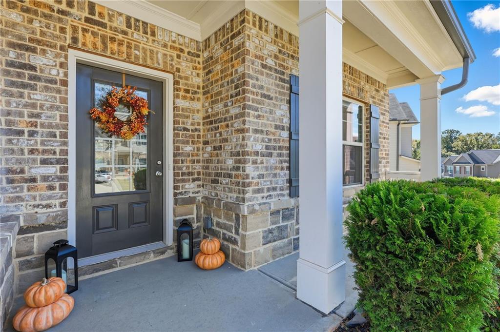 3247 Hawthorne Path