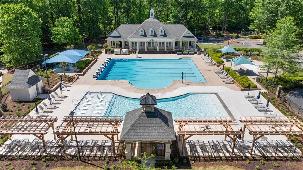 426 Lakestone Drive, Suwanee, Georgia image 5