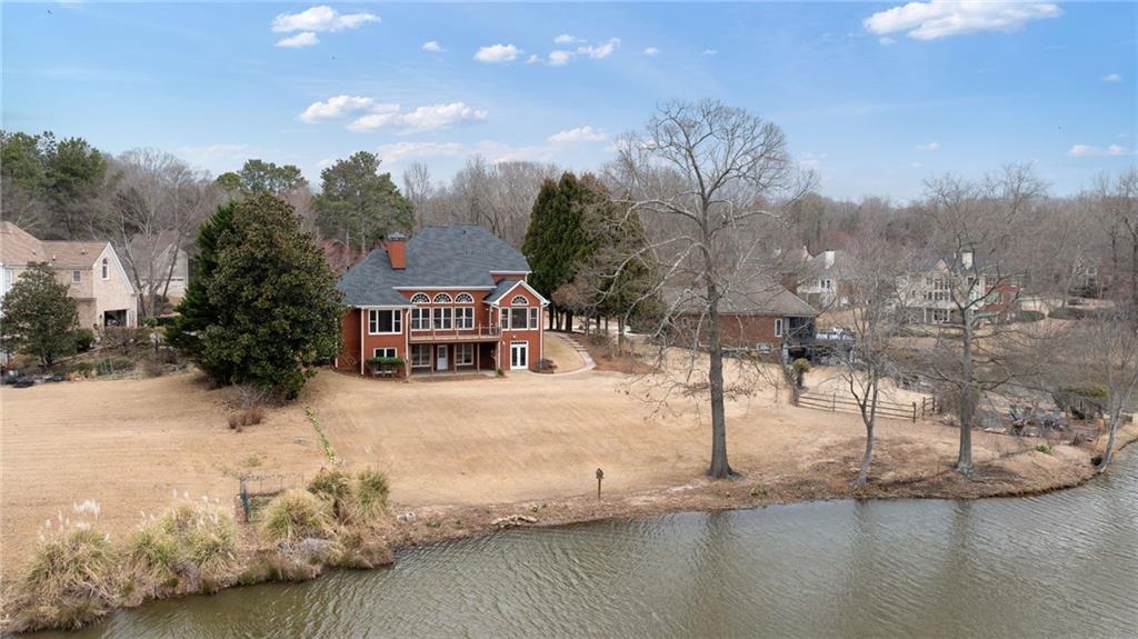 426 Lakestone Drive, Suwanee, Georgia image 3