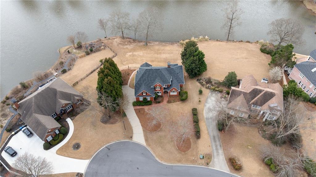 426 Lakestone Drive, Suwanee, Georgia image 6