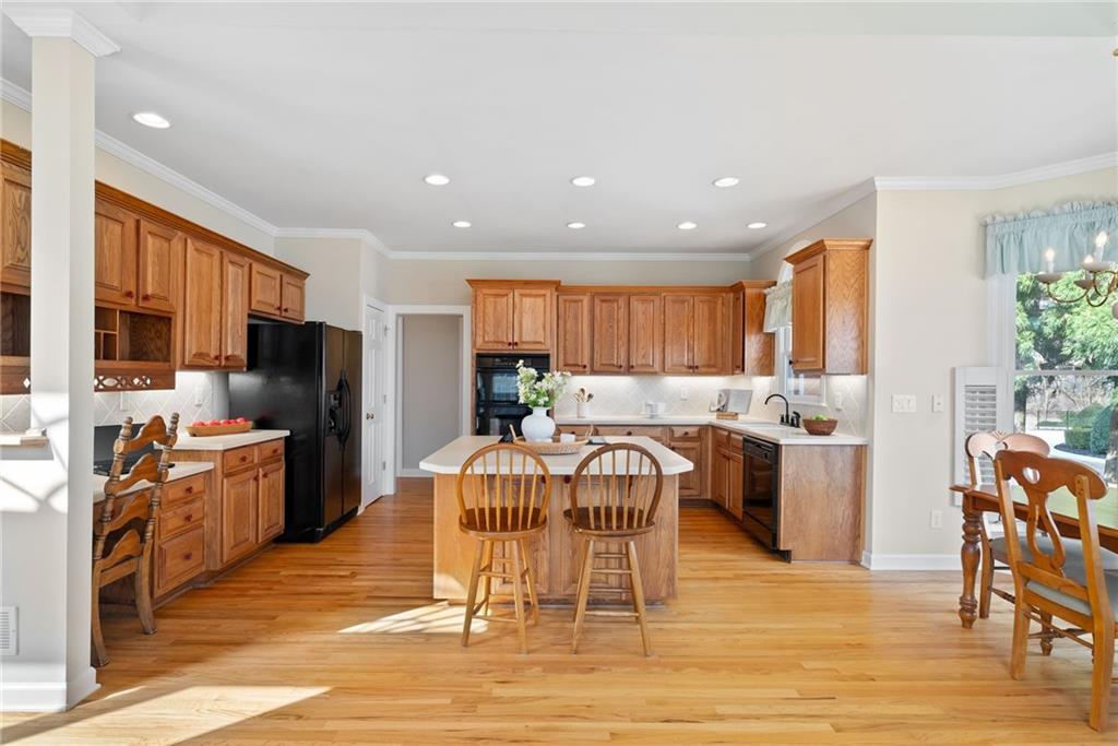 426 Lakestone Drive, Suwanee, Georgia image 11