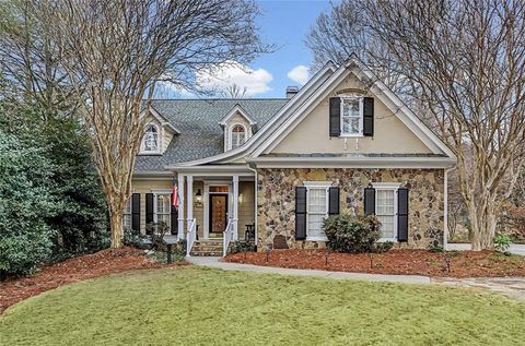 Homes For Sale - 5264 Fleur De Lis Court<br/> Dunwoody, GA 30360