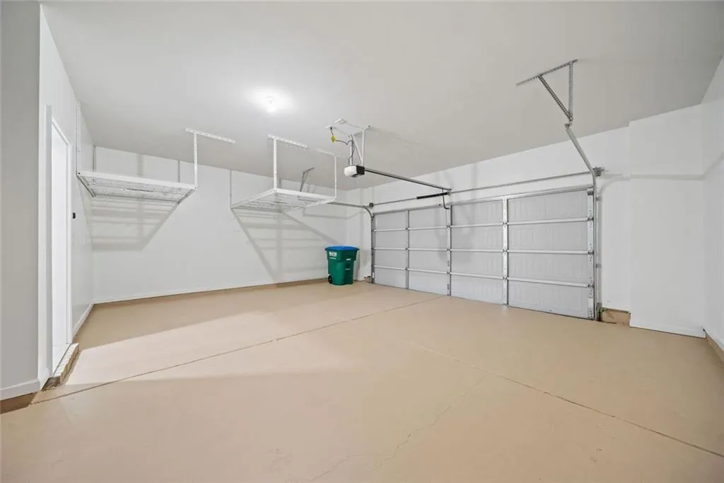 Doraville, Georgia 30360, United States, 4 Bedrooms Bedrooms, ,4 BathroomsBathrooms,Residential,Active,146917