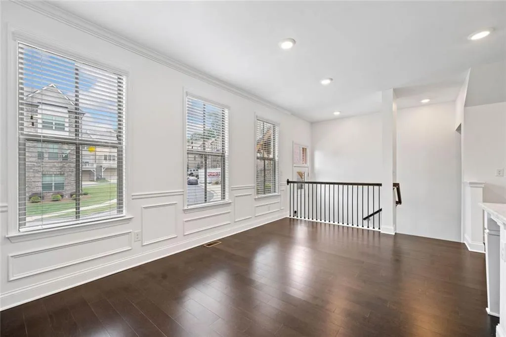 Doraville, Georgia 30360, United States, 4 Bedrooms Bedrooms, ,4 BathroomsBathrooms,Residential,Active,146917