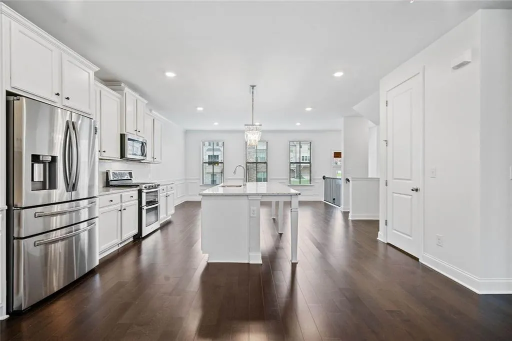 Doraville, Georgia 30360, United States, 4 Bedrooms Bedrooms, ,4 BathroomsBathrooms,Residential,Active,146917