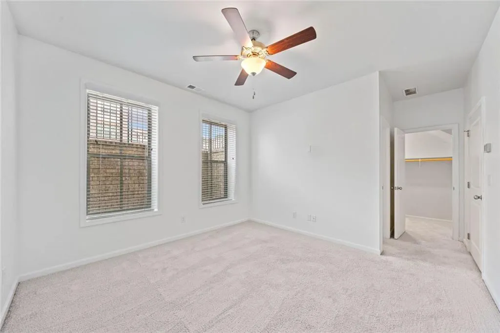 Doraville, Georgia 30360, United States, 4 Bedrooms Bedrooms, ,4 BathroomsBathrooms,Residential,Active,146917