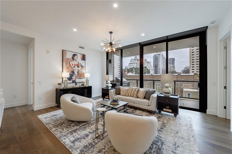 2425 Peachtree Road NE