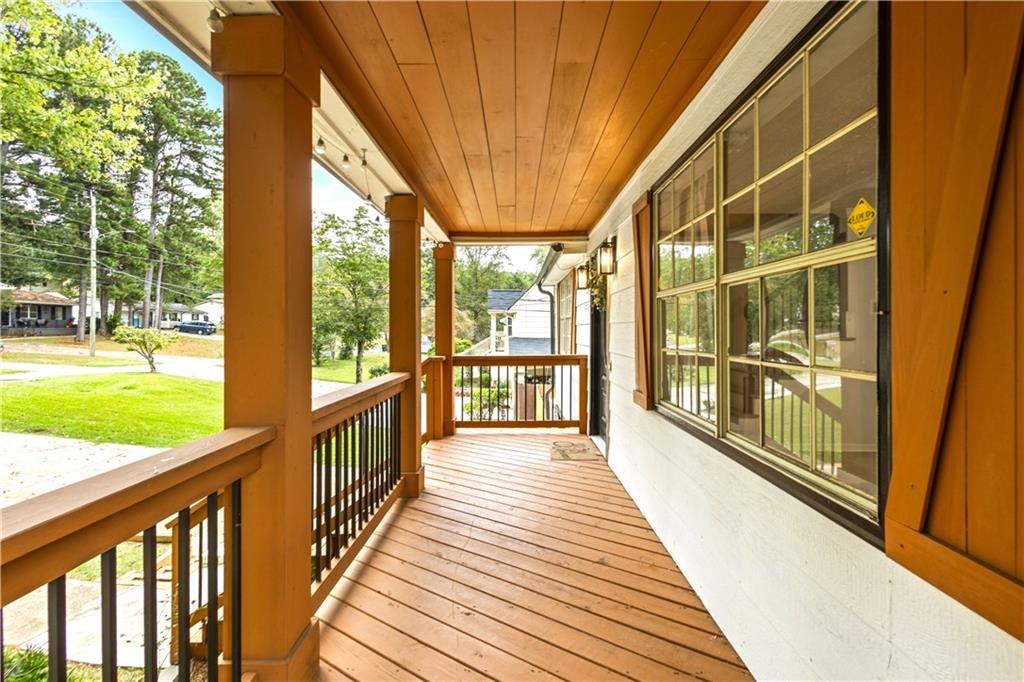 1702 Merry Oak Road SW