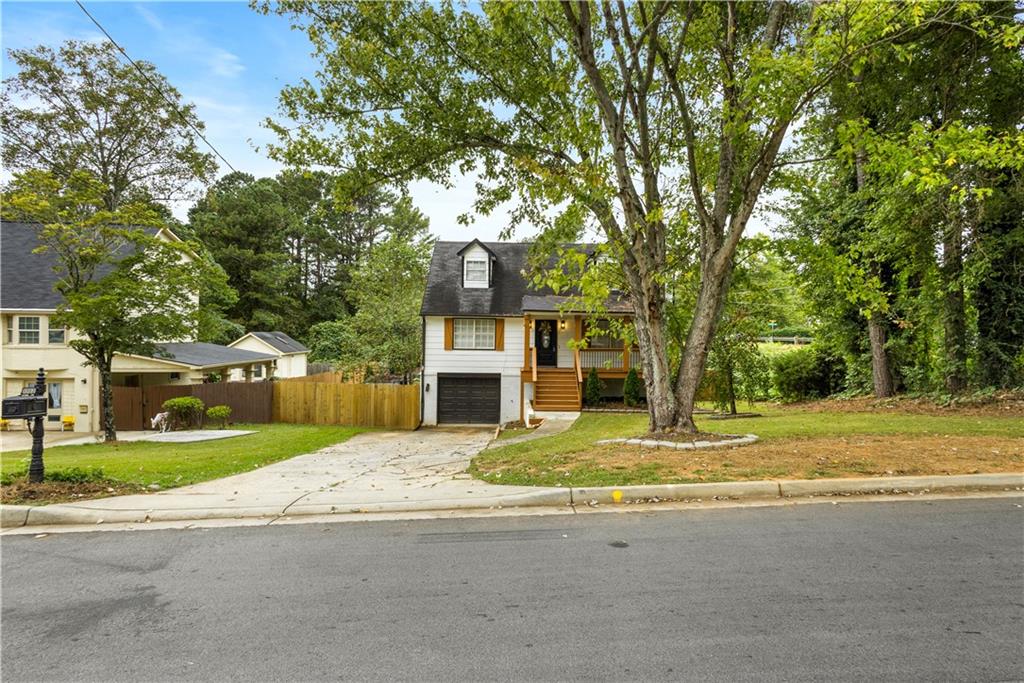 1702 Merry Oak Road SW