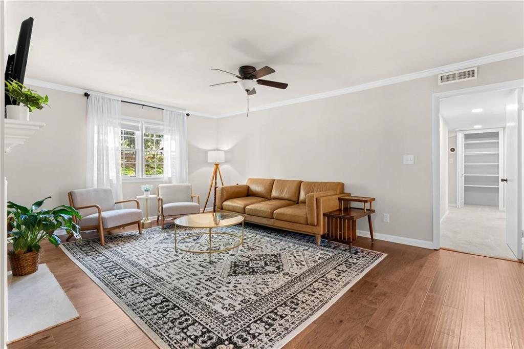 34 Chaumont Square NW