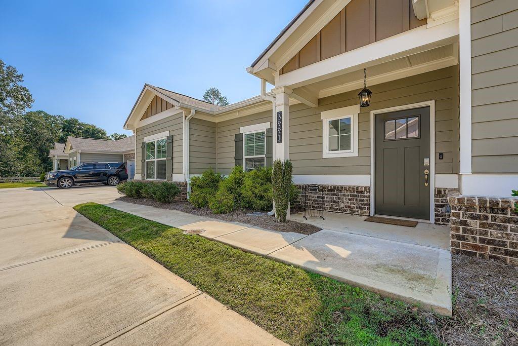 3991 Shelleydale Drive