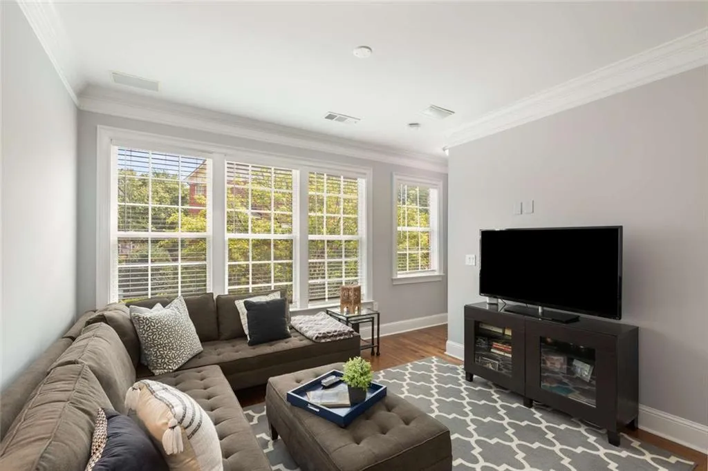 Atlanta, Georgia 30319, United States, 1 Bedroom Bedrooms, ,2 BathroomsBathrooms,Residential,Active,160678