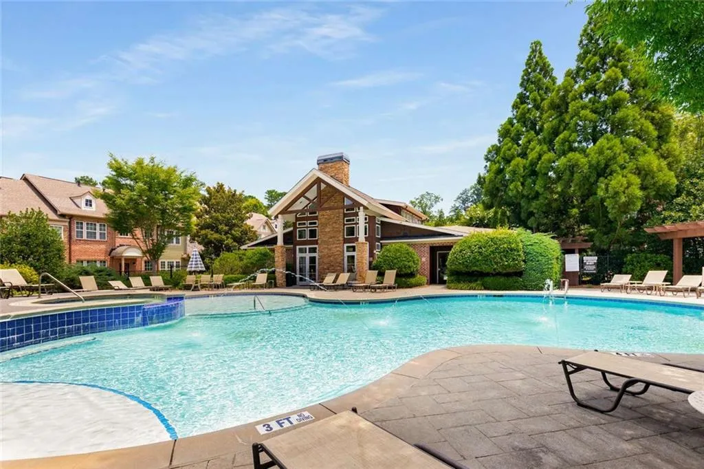 Atlanta, Georgia 30319, United States, 1 Bedroom Bedrooms, ,2 BathroomsBathrooms,Residential,Active,160678