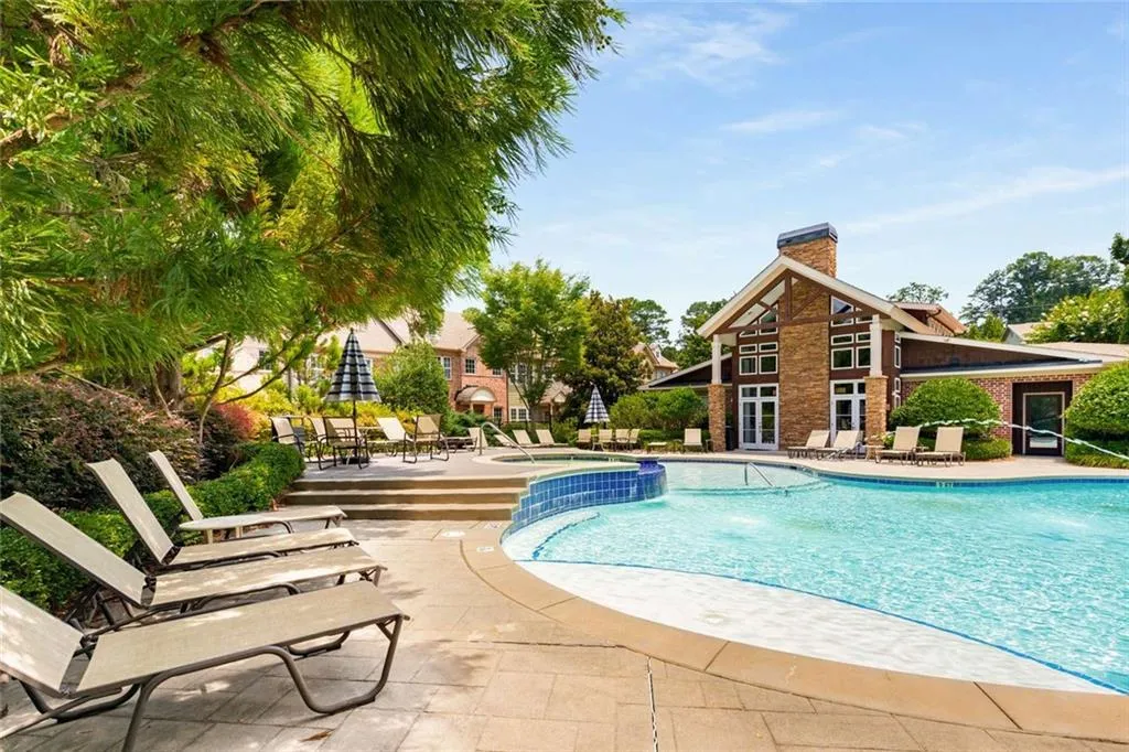 Atlanta, Georgia 30319, United States, 1 Bedroom Bedrooms, ,2 BathroomsBathrooms,Residential,Active,160678