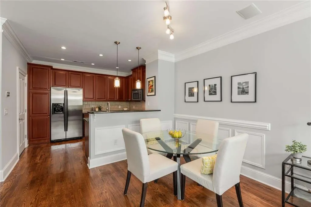 Atlanta, Georgia 30319, United States, 1 Bedroom Bedrooms, ,2 BathroomsBathrooms,Residential,Active,160678