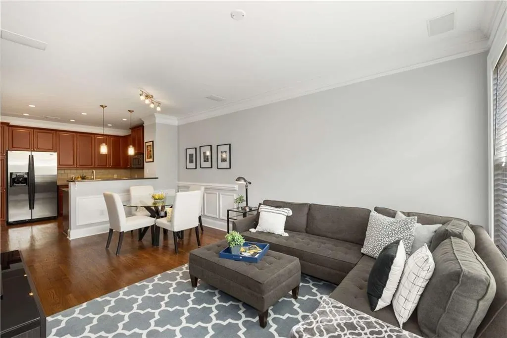 Atlanta, Georgia 30319, United States, 1 Bedroom Bedrooms, ,2 BathroomsBathrooms,Residential,Active,160678