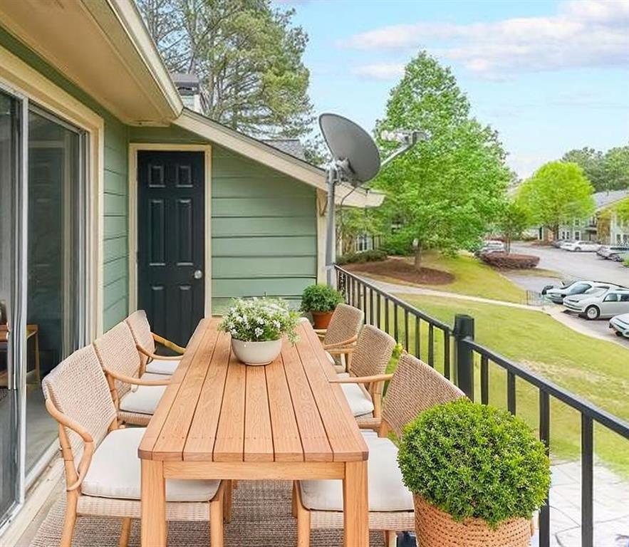 1206 Canyon Point Circle, Roswell, Georgia image 8