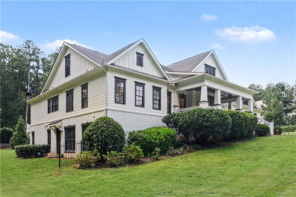 365 Saint Marys Lane NW