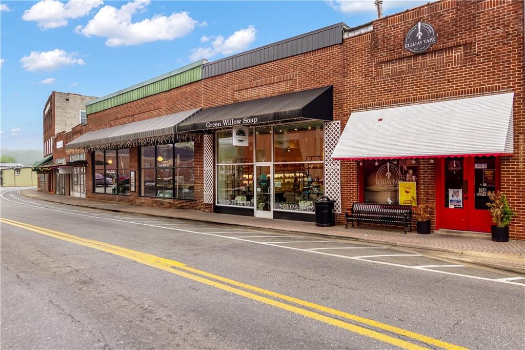 28 N Main Street