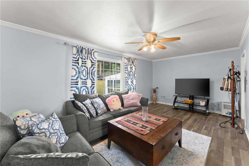 753 Brookwood Terrace, Lilburn, Georgia image 9