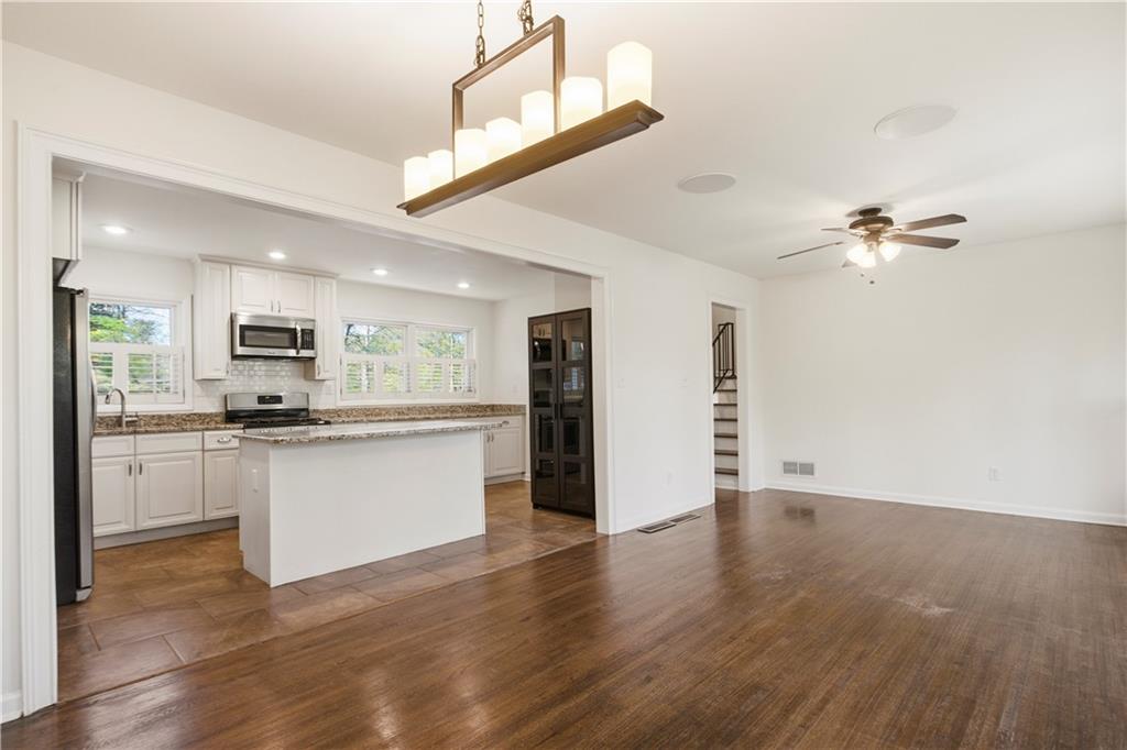 2166 Capehart Place NE