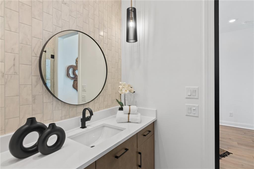 1282 Burhouse Circle