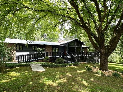 A home in Calhoun