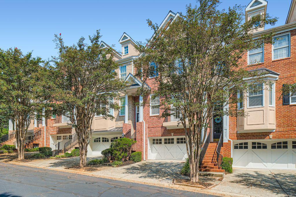 1051 Emory Parc Place