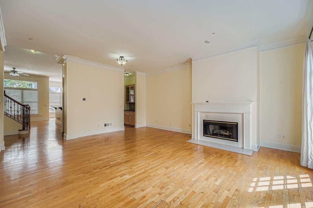 1051 Emory Parc Place