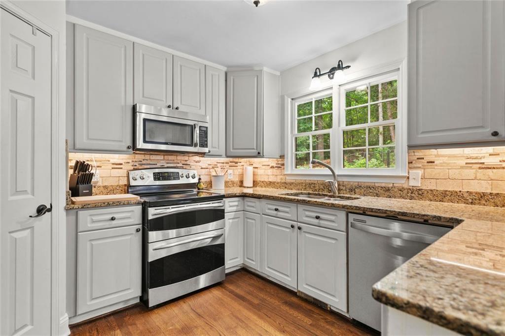 Geneva Woods - Residential