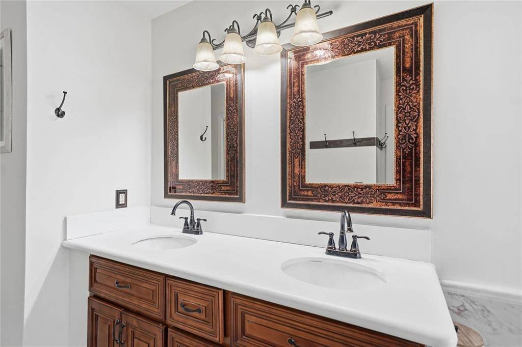 Geneva Woods - Residential