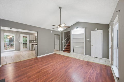 Homes For Sale - 2069 Bedford Court<br/> Lithonia, GA 30058