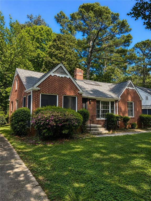 413 Hillside Drive SW