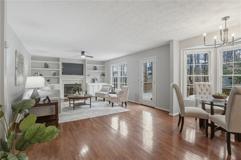 3505 Waters Cove Way