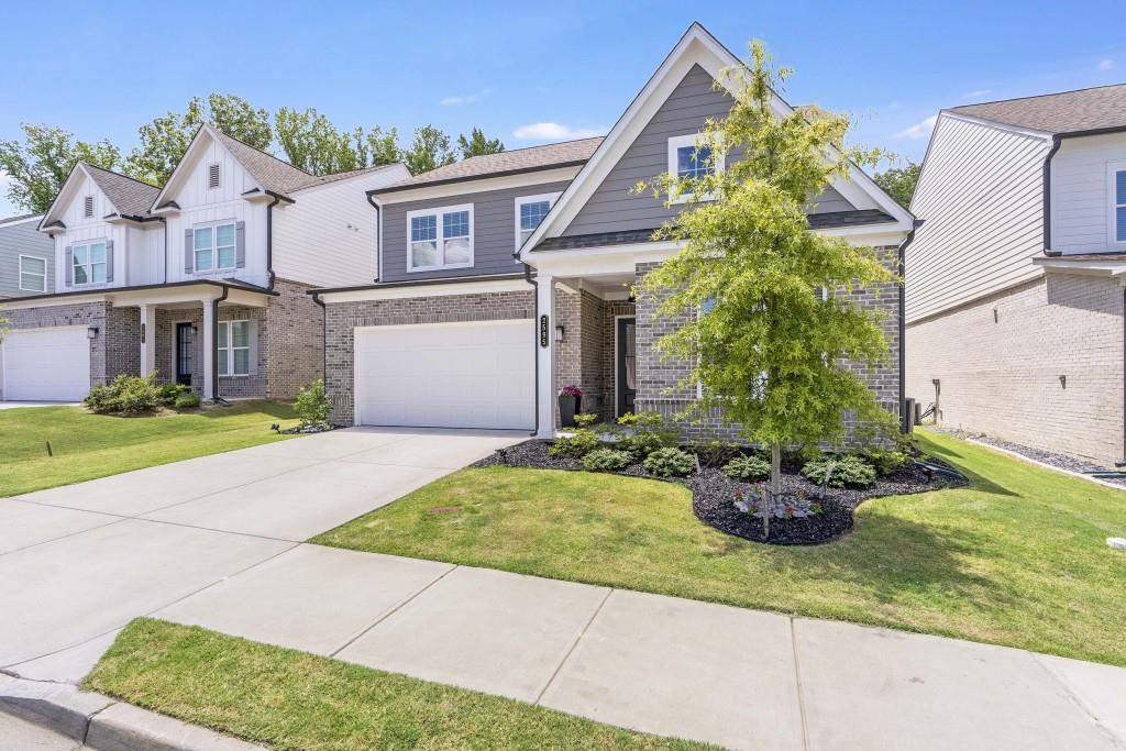 2595 Whistler Way NE