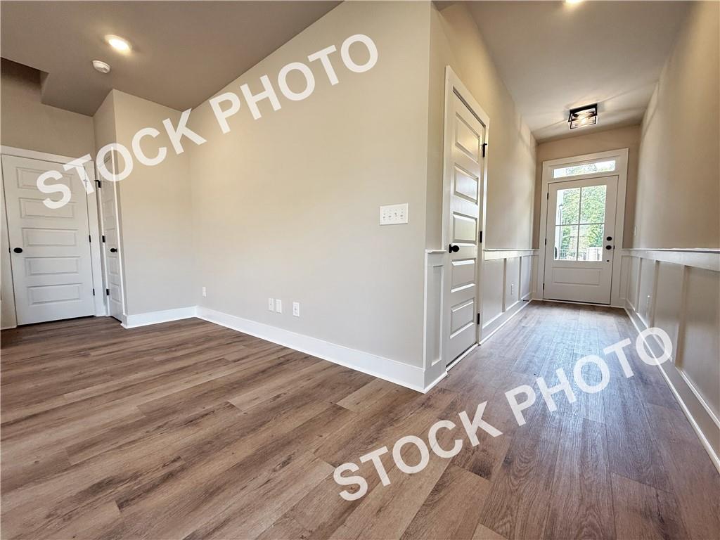 5720 Urban Village Way 7