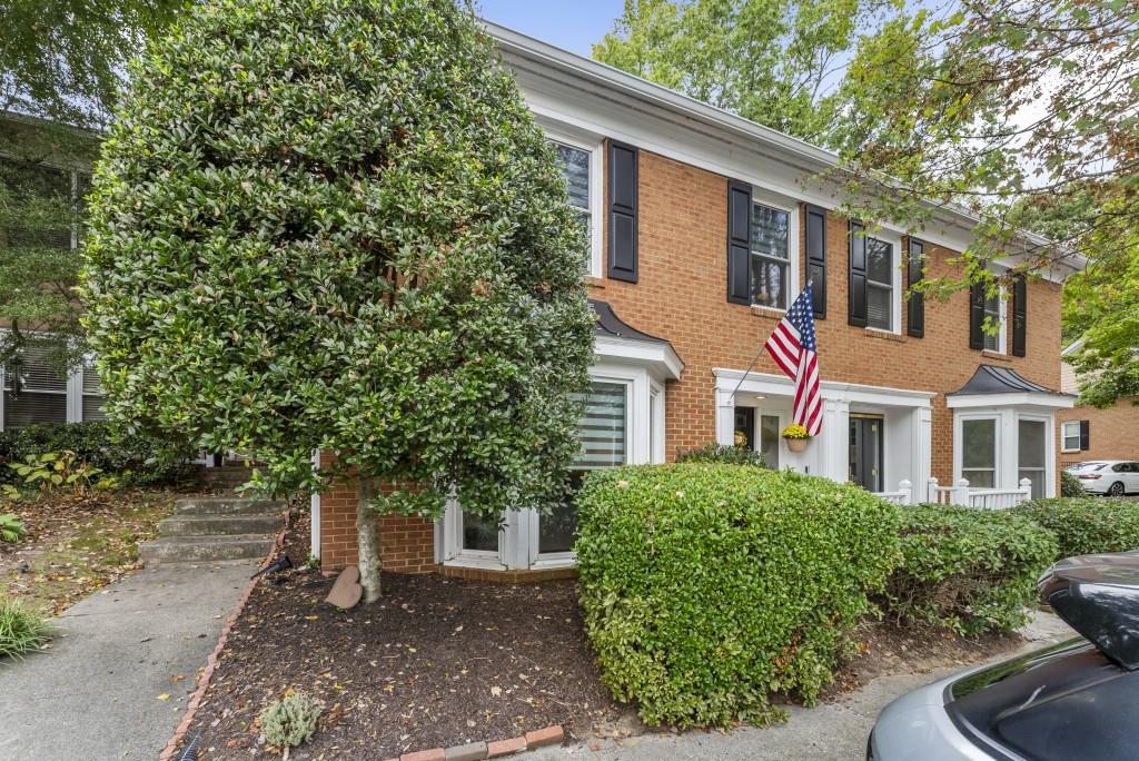 7500 Roswell Road 38