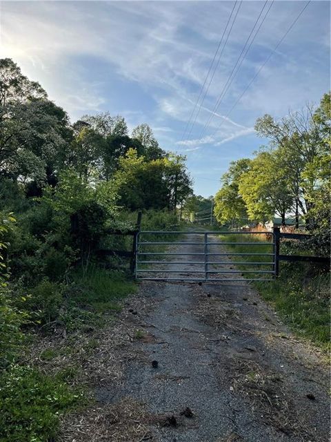 3735 Hickory Grove Road NW Acworth GA 30101