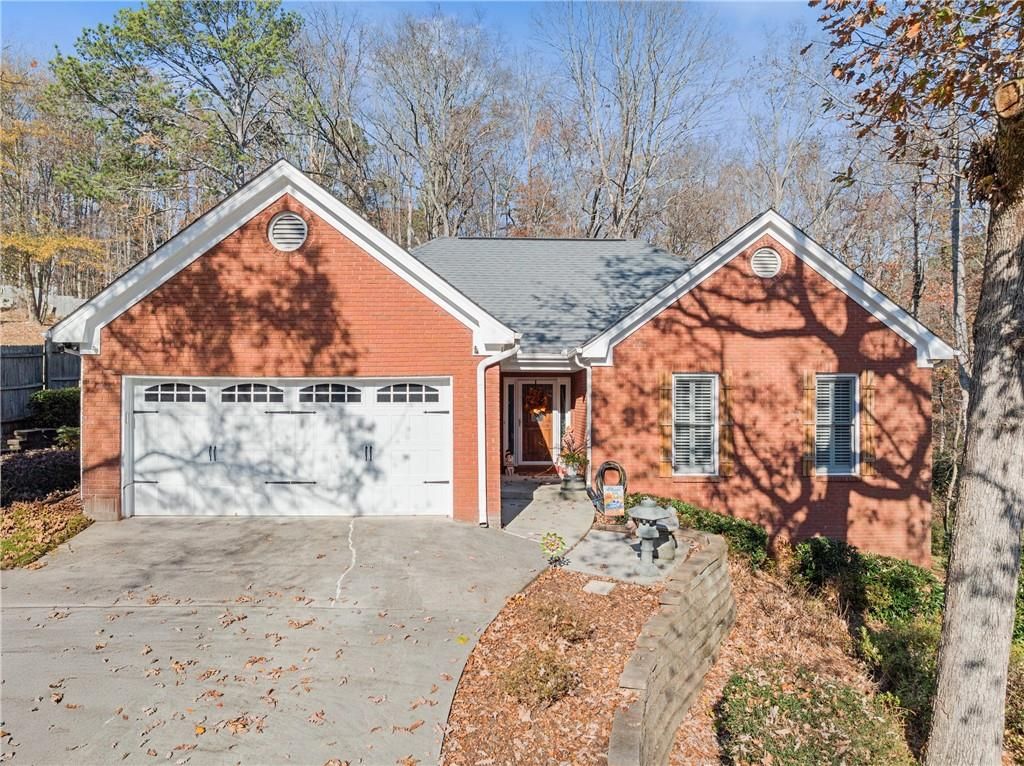 Photo of 6229 Ivy Springs Drive, Flowery Branch, GA 30542 (MLS # 7685093)