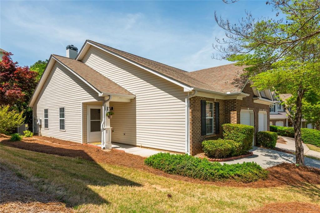 407 Red Coat Lane, Woodstock, Georgia image 4