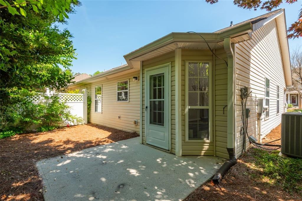 407 Red Coat Lane, Woodstock, Georgia image 34