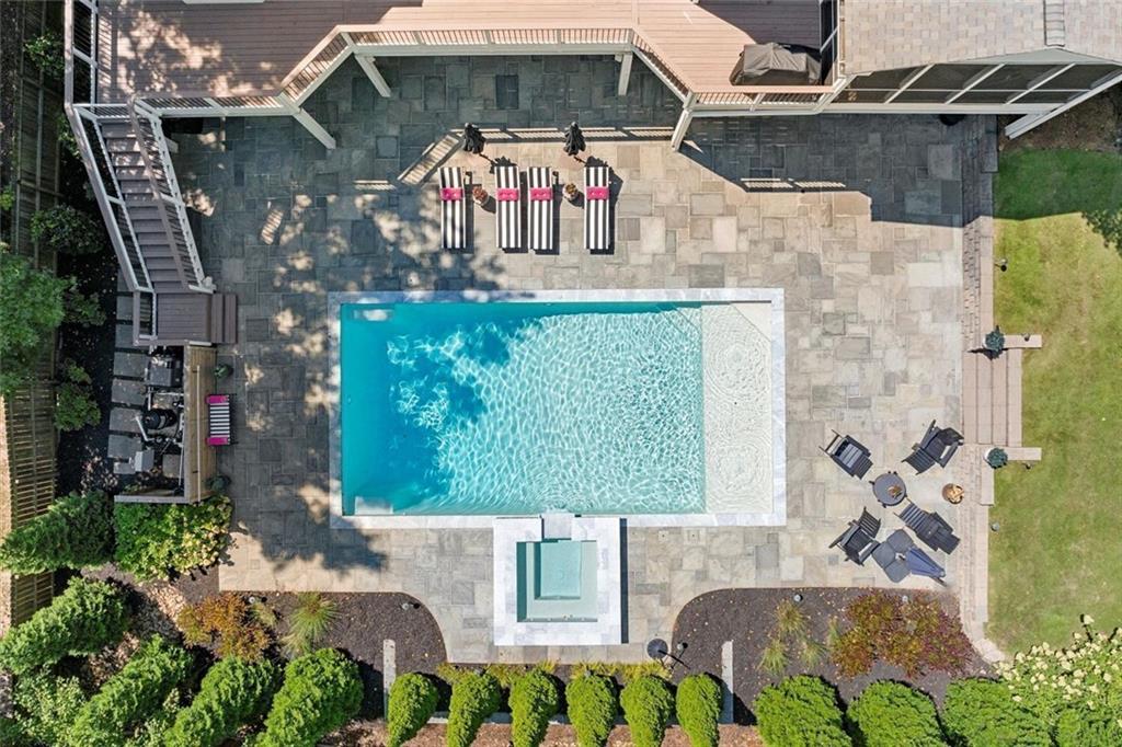 12185 Meadows Lane