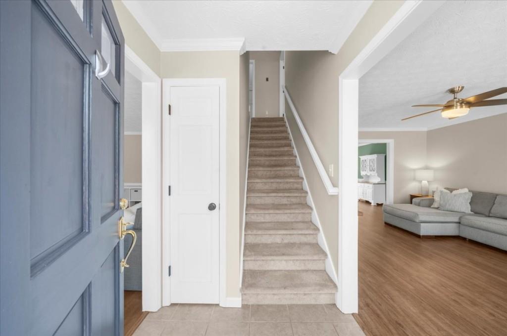 5042 Waterford Drive SW