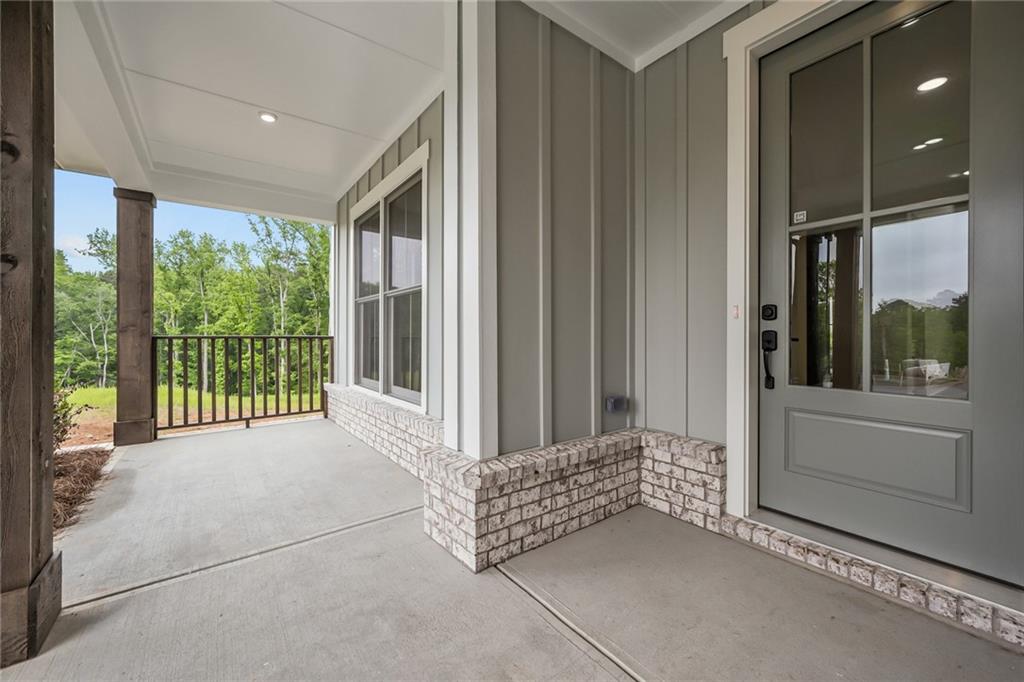 444 Lower Shoreline Ct SW