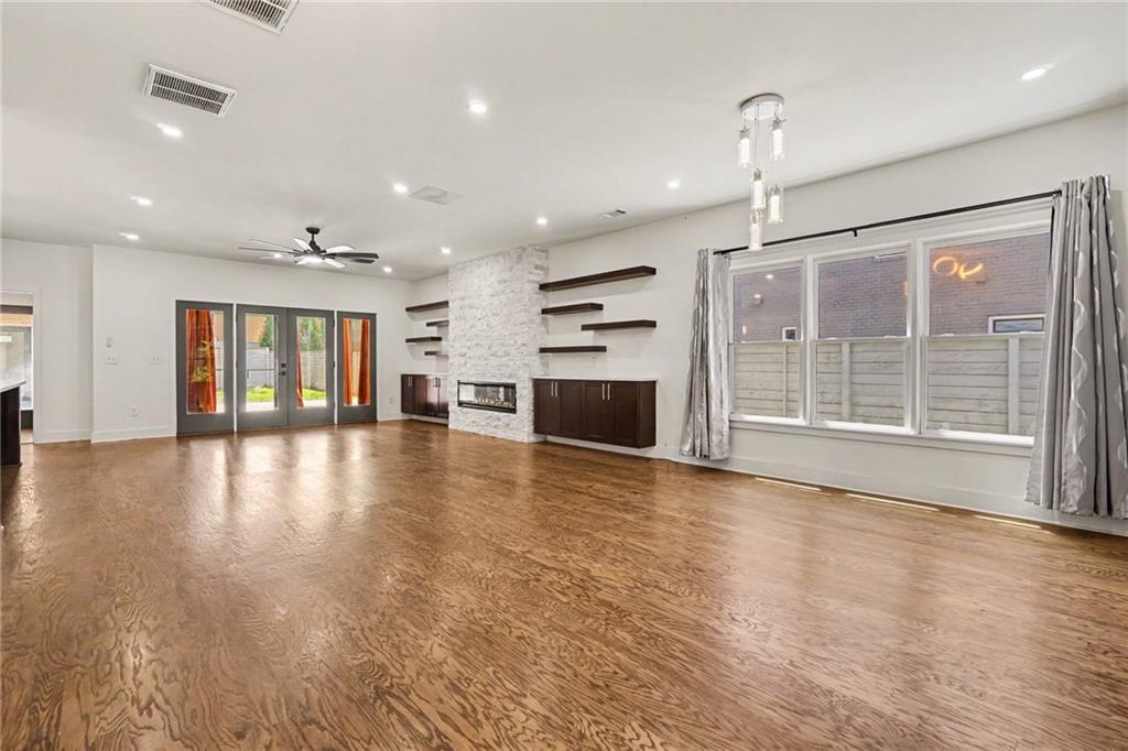 866 Nottingham Drive
