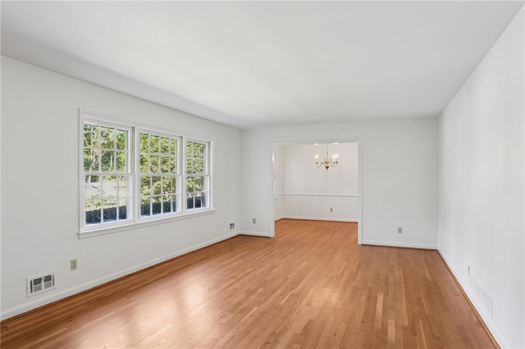 200 Evelyn Street NW